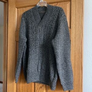 New! Men’s sweater. Dark brown wool